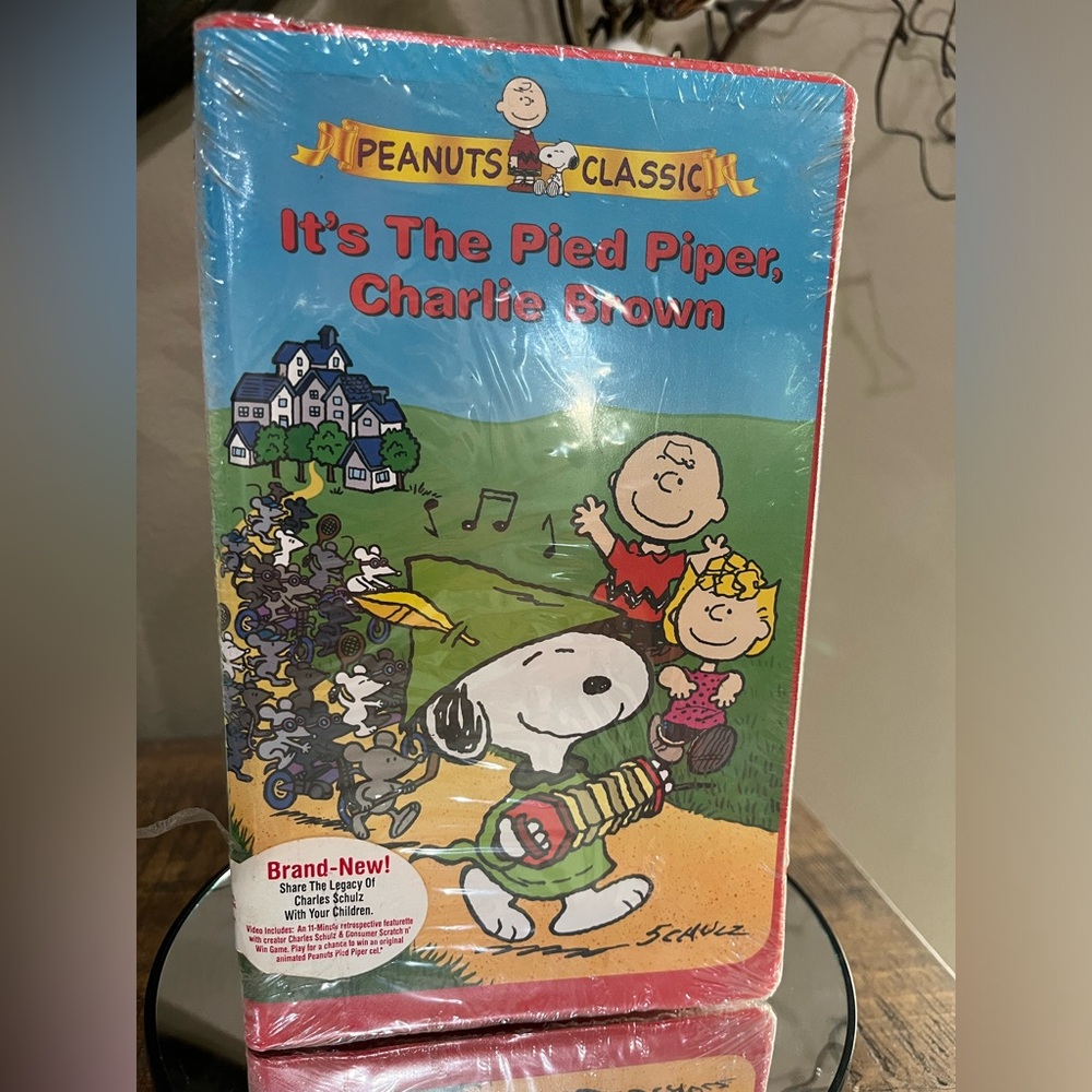 "It's The Pied Piper, Charlie Brown" VHS Tape